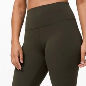 Lululemon High rise Tight crop